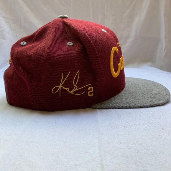 Cleveland Cavaliers Mitchell & Ness SnapBack Hat - Picture 4 of 5